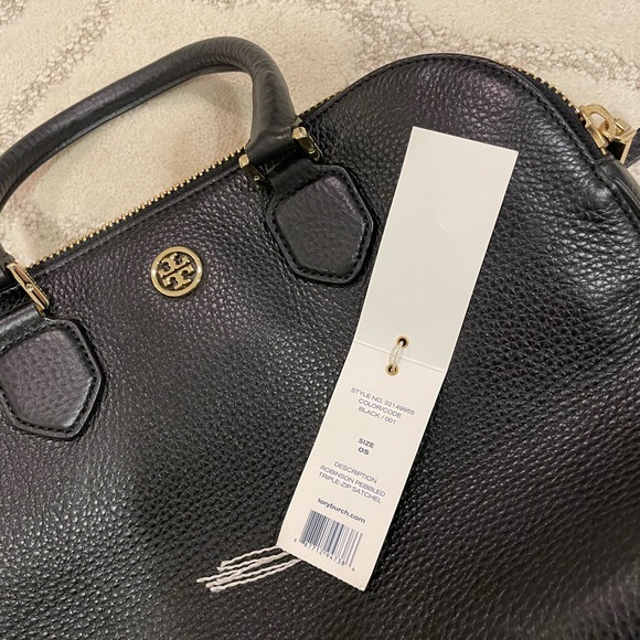 Tory Burch black pebbled leather Robinson triple zip bag. - Picture 1 of 6